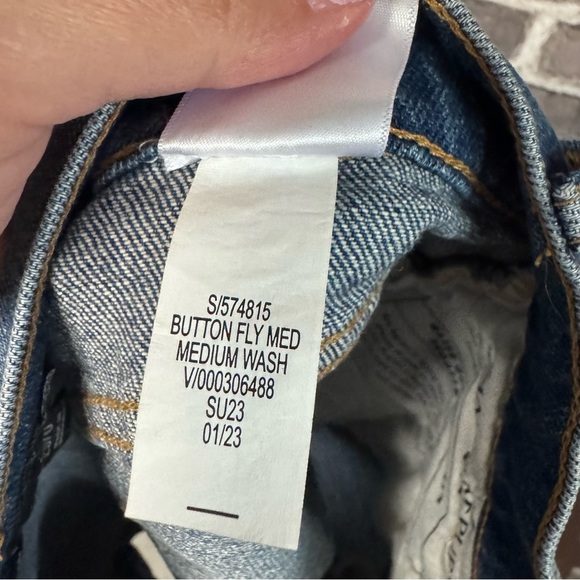 Banana Republic Button-Fly Denim Shorts Medium Wash - Picture 9 of 9